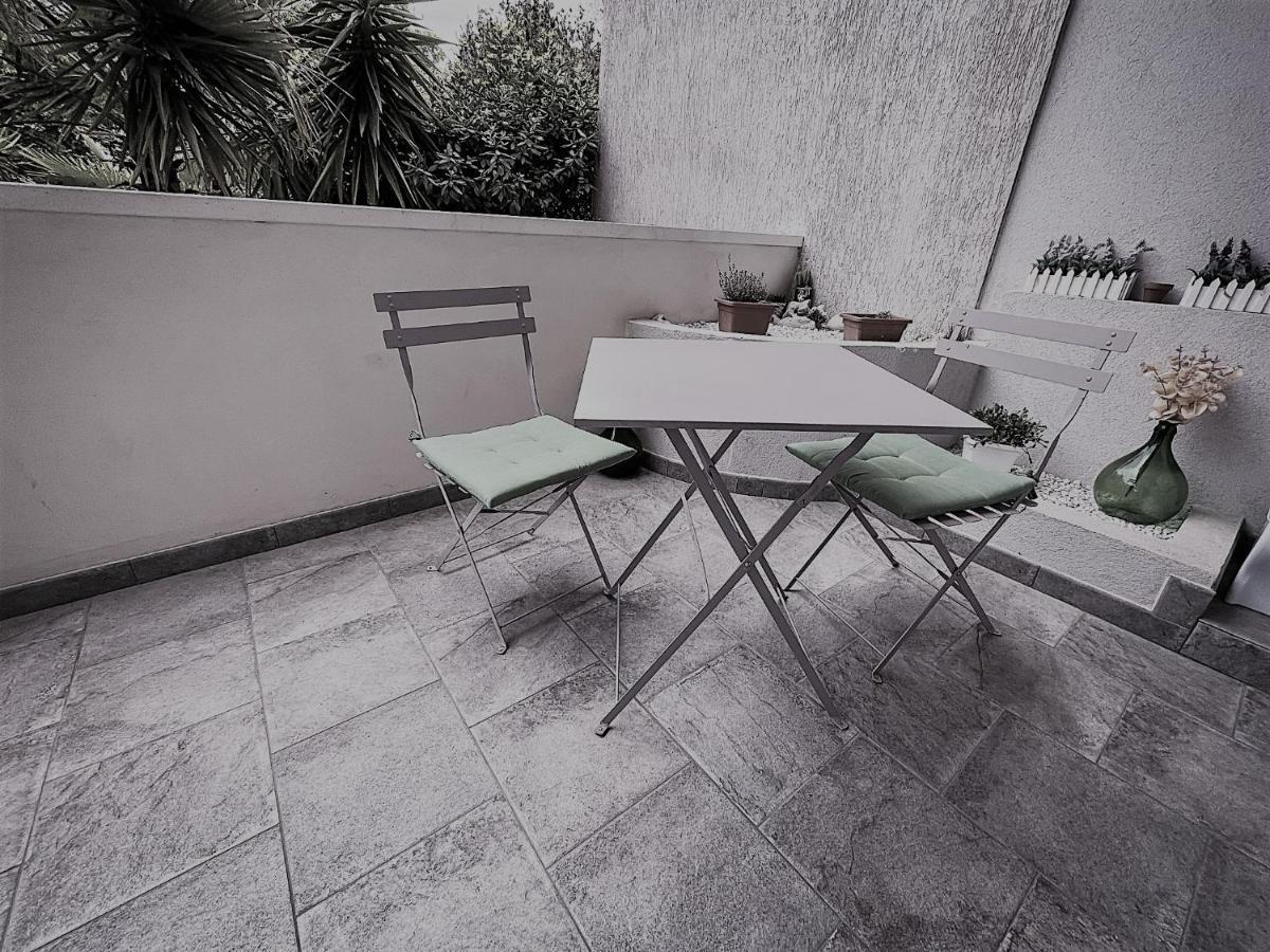 Ferienwohnung Dea Del Salento Lecce Exterior foto